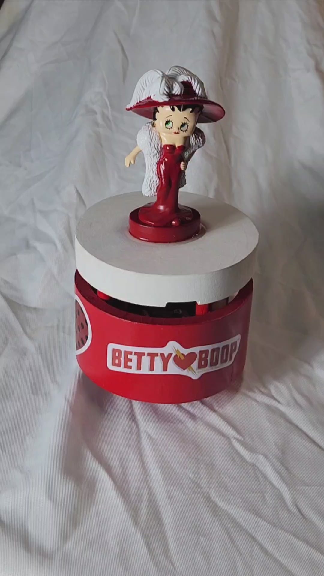 Rotating Betty Boop Music Box